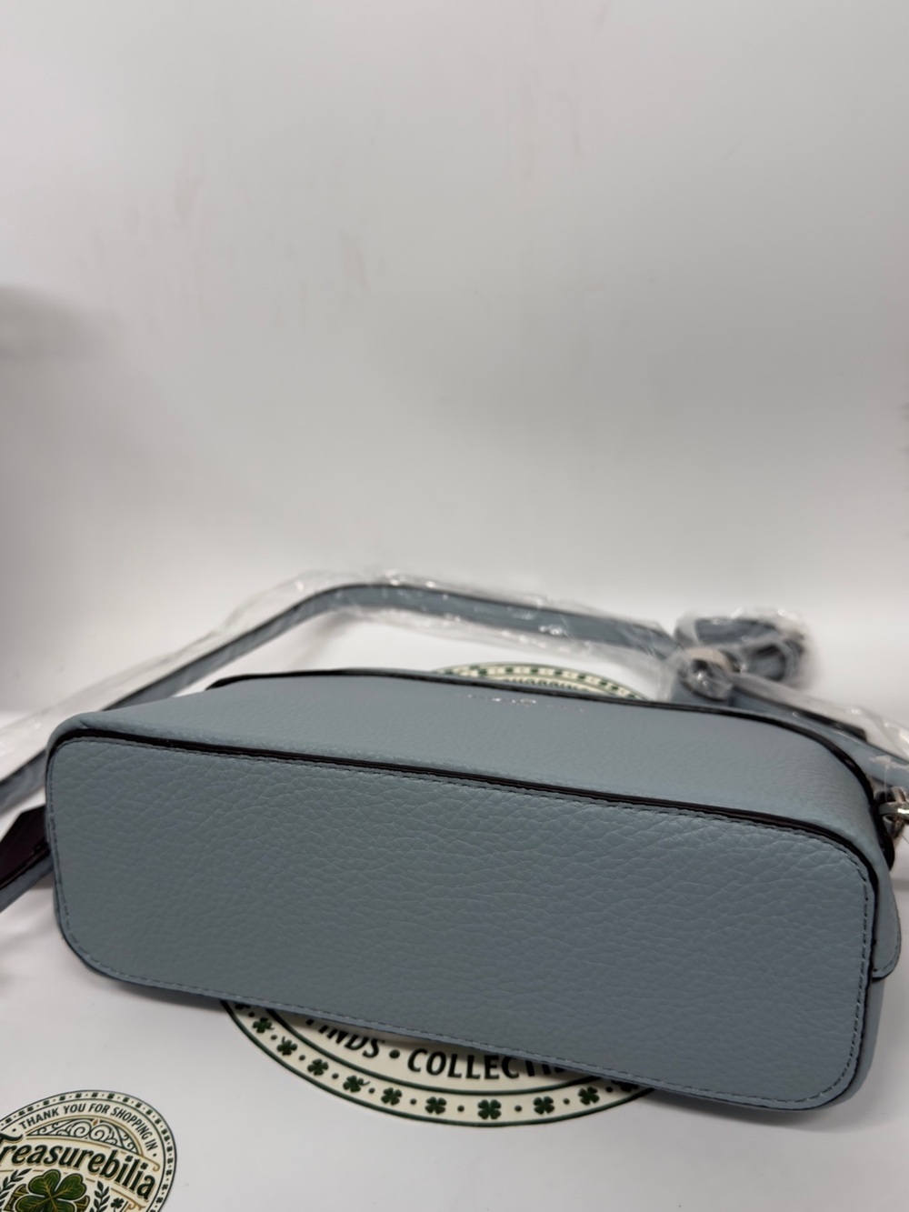 London Fog Light Blue Pebbled small tote with Silver Logo - Picture 11 of 12